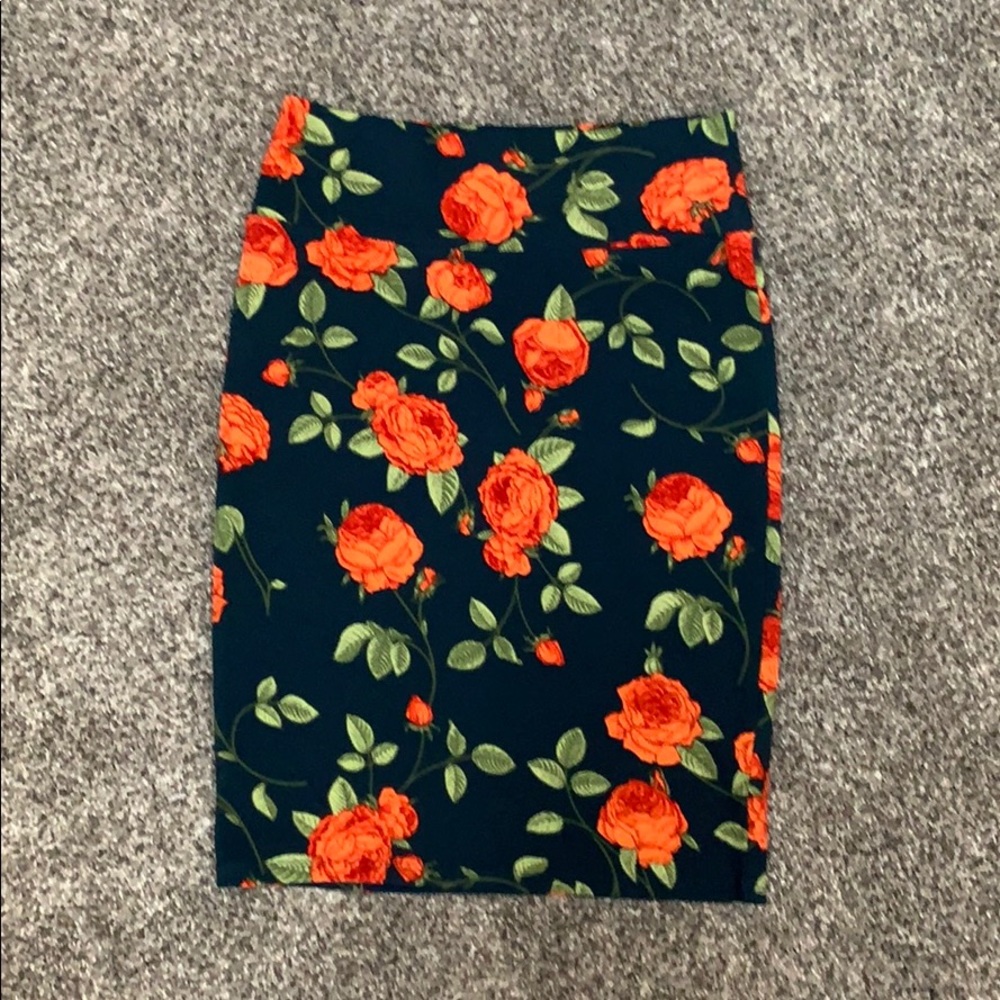 🦩🚨Lularoe Pencil Skirt🚨🦩